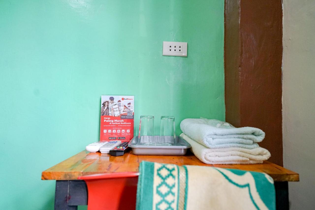 Reddoorz Syariah Near Bukit Teletubbies Padangsidempuan Otel Dış mekan fotoğraf