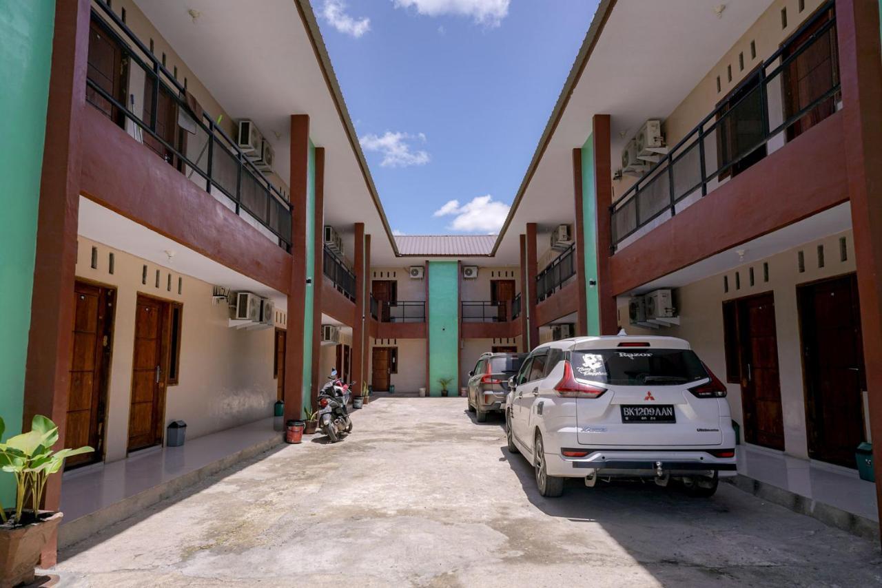 Reddoorz Syariah Near Bukit Teletubbies Padangsidempuan Otel Dış mekan fotoğraf